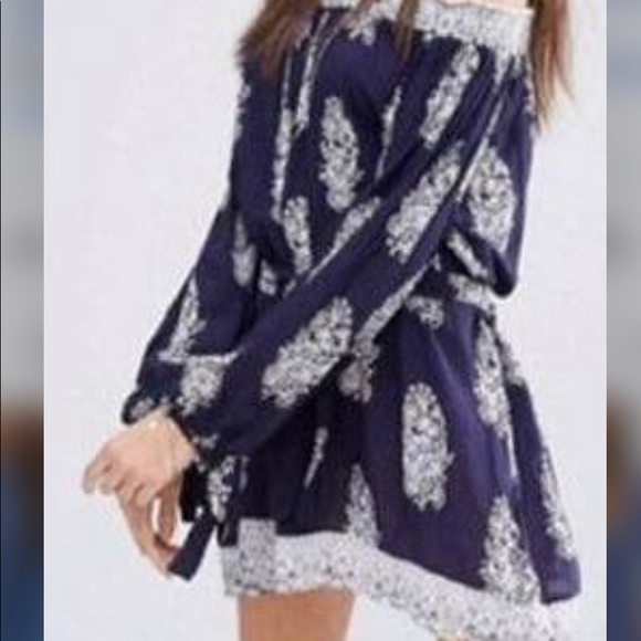 Faithful off the shoulder navy/white mini dress - Picture 4 of 8